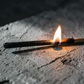Flamme Silencieuse Flamme Silencieuse