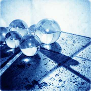Glossy Balls