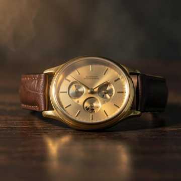 Omega au poignet Omega au poignet