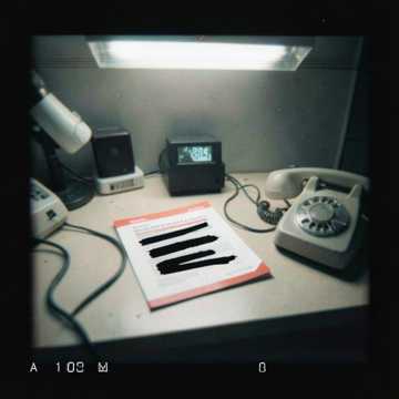 TRACK 13 — KEINE NAMEN