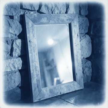 MIRROR CONFESSIONS MIRROR CONFESSIONS