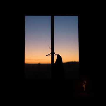 Kırık Camdan Gökyüzü